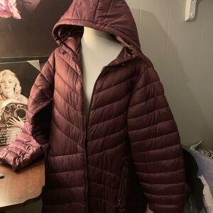 SOLD!!!!!!!!!!  Lane Bryant Women's Quilted Hooded Jacket
Never worn!